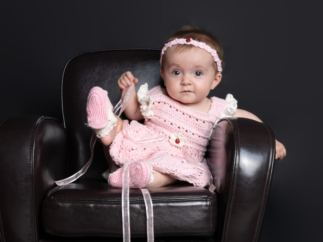 Portrait artistique d’un enfant en studio à Bressuire